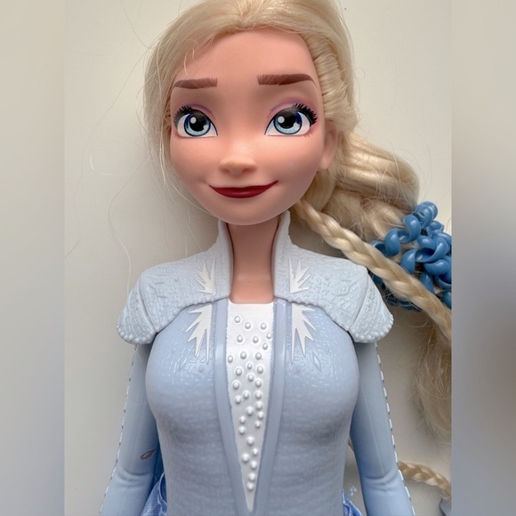 Disney's Frozen 2 Elsa's Transformation Fashion Doll - Picture 5 of 7